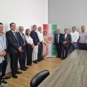 RIDA “La Rete delle Imprese della Diaspora Albanese in Italia” ha inaugurato l’ufficio di rappresentanza della “La Rete Globale Delle Imprese Albanese” (RRGBSH) a Tirana.